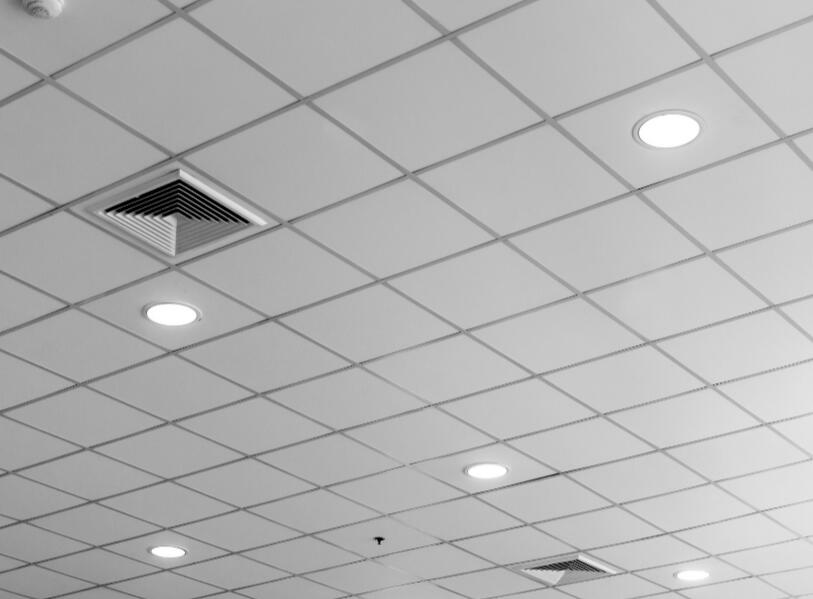 Choosing Ceiling Materials: Balancing Aesthetics and Practicality